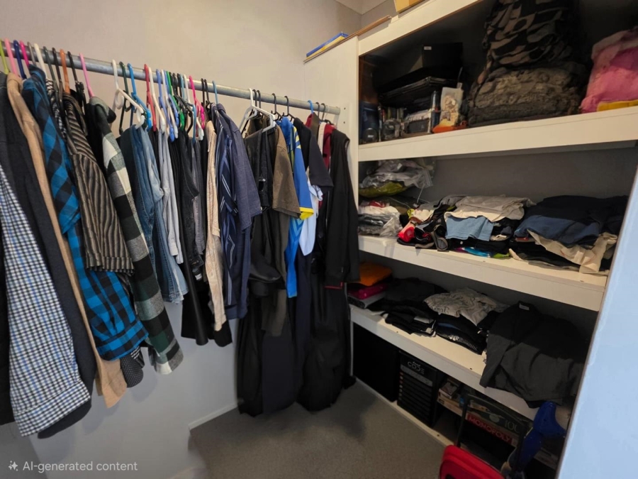 6 Bedroom Property for Sale in Heuwelsig Free State